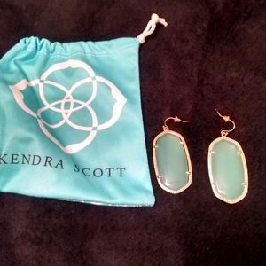 Kendra Scott  iridescent mint glass